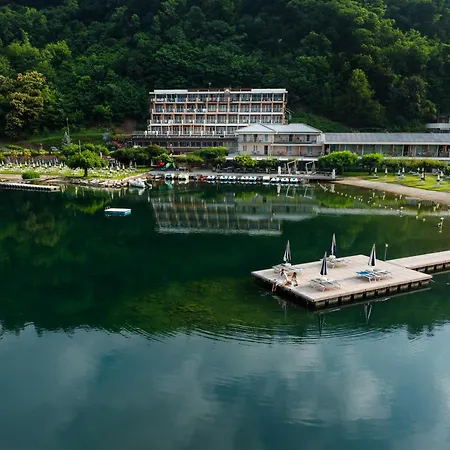 Parc Hotel Du Lac-3